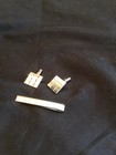 DESTINO VINTAGE TIE BAR W MATCHING CUFFLINKS SILVER GUC — photo 1
