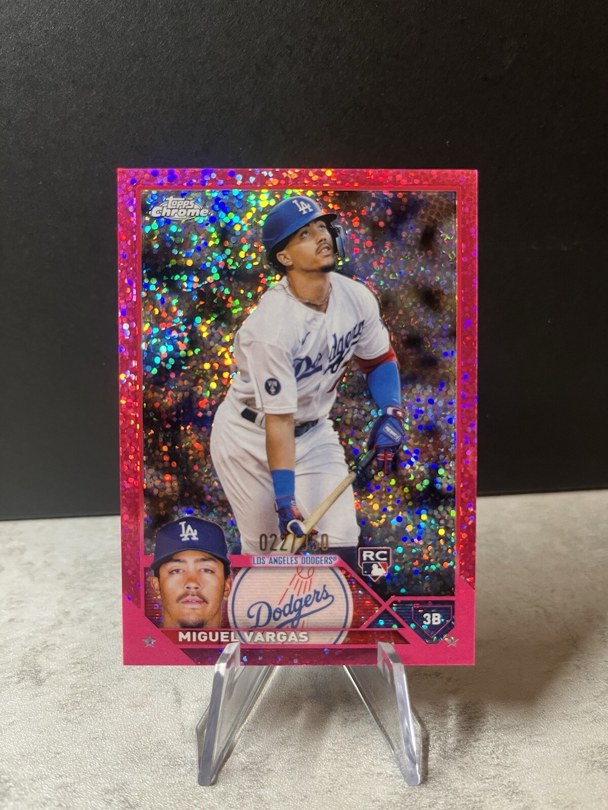 2023 Topps Chrome - Magenta Speckle Refractor #161 Miguel Vargas 022/350 (RC)