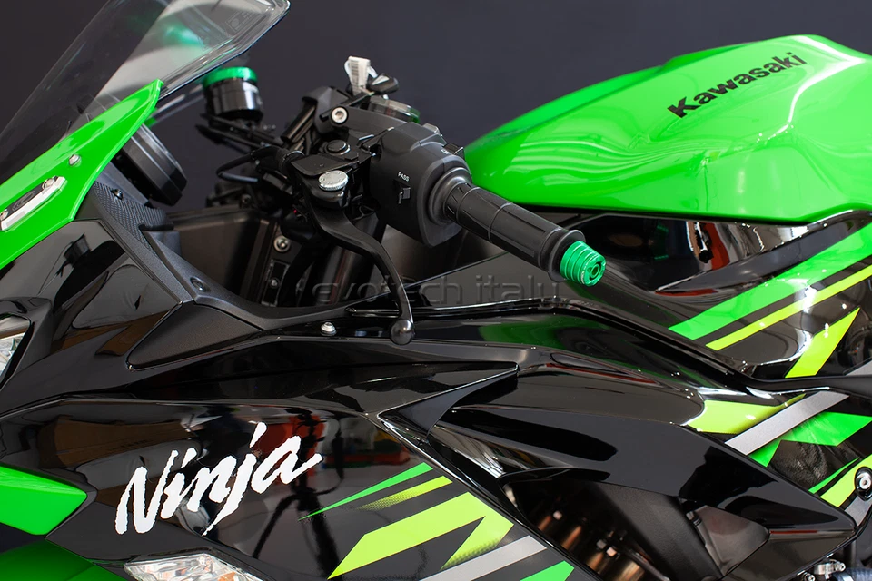 EVOTECH CONTRAPPESI BILANCIERI MANUBRIO KAWASAKI NINJA ZX6R 636 2019-2020 VERDE - Immagine 3 di 3