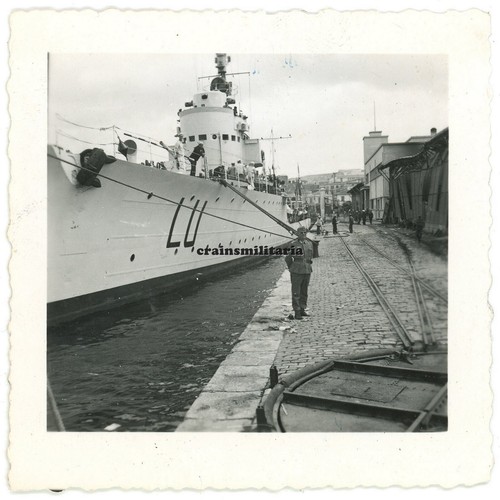 Orig. Foto 72.ID mit Italien Torpedoboot "LUPO" Hafen SALONIKI Griechenland 1941