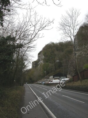 Photo 6x4 Stoney Middleton, Lovers Leap Crags from which a love-struck lo c2011