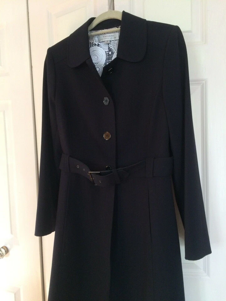 Abrigo para mujer Tahari Arthur S Levine 8 forrado negro con cinturón Pit-pit 20” largo 38” Foto 3 de 4