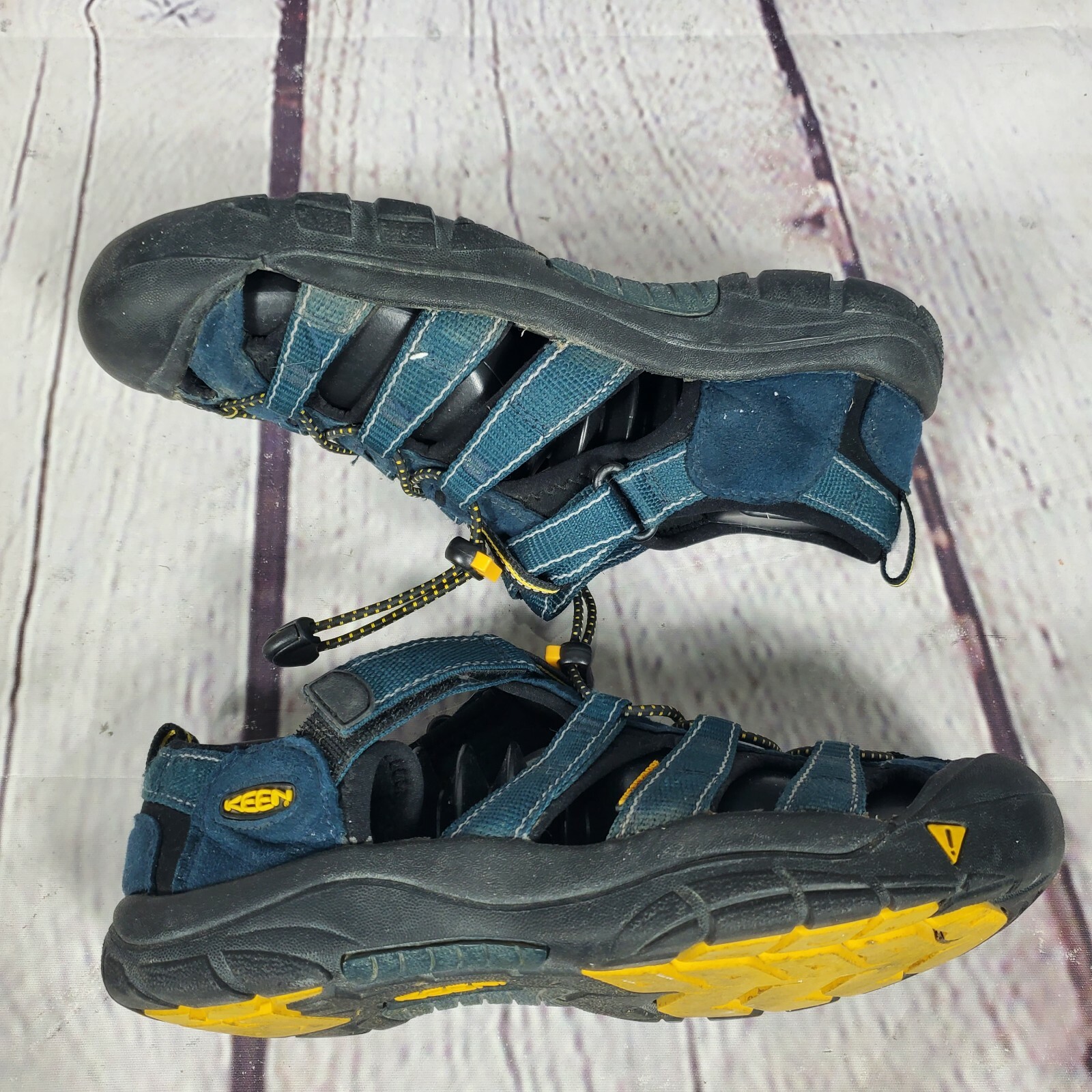 Sandali antiscivolo impermeabili Keen Youth taglia 6Y Newport