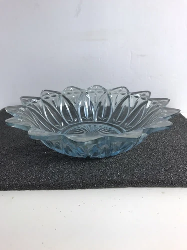 Federal Glass Petal Pattern Blue Round Bowl 8"Vintage