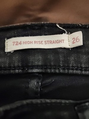 Levis 724 High Rise Straight  26x30,black.faded.distressed. Flex.