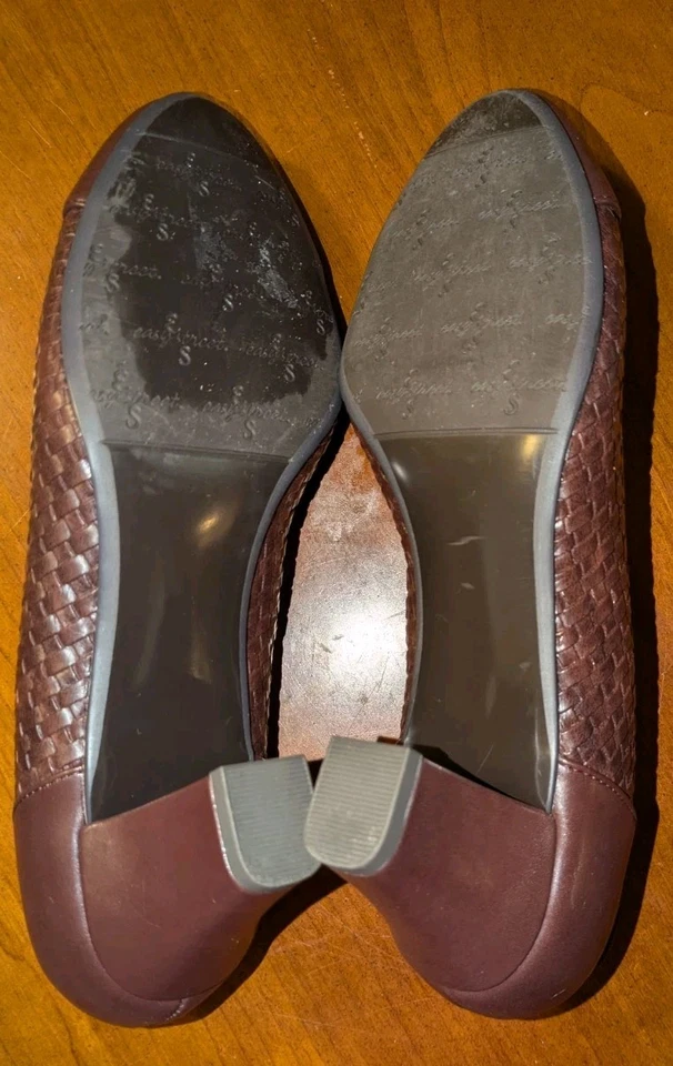 Puntera Mujer Easy Street Wes Borgoña Talla 7 1/2 Ancho. Tacón, zapato informal Foto 4 de 4