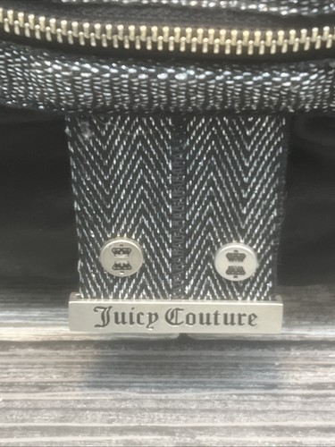 2010s JUICY COUTURE Overnight/ Weekender Bag, Stylish, Sheik, Black And Silver. - Picture 2 of 13
