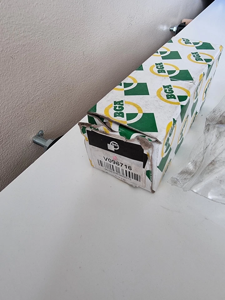 Válvula de escape del motor BGA PARA BMW E60 E61 E90 E91 E63 X3 F25 11347553772 Foto 4 de 4