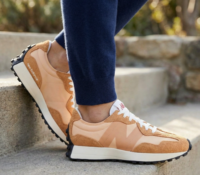 NEW BALANCE 327 Casual Women's Sneakers Shoes Orange Peach