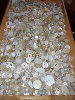 huge lot white off white buttons mixed sizes shapes almost 6 lbs