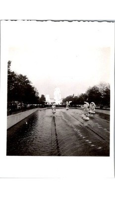1939 NY Worlds Fair Photograph Symmetrical Fountain Display Queens County NY