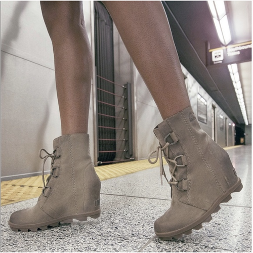 NWB Sorel Joan of Arc Wedge II Boots 