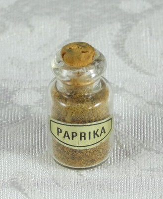 variety of dollhouse/miniature kitchen decor & accessories to choose from