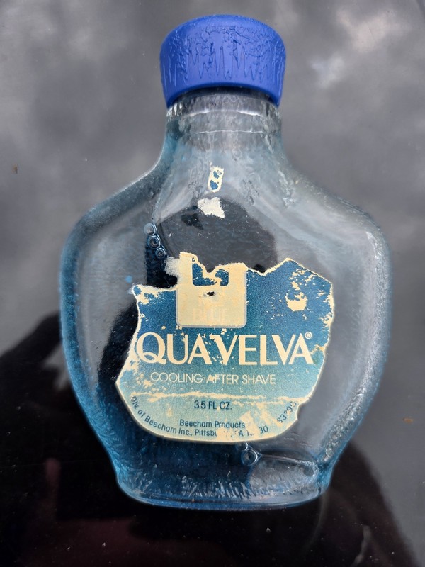 Aqua Velva Ice Blue Cooling After Shave 3.5 Oz Textured Glass Beecham VTG Rare 