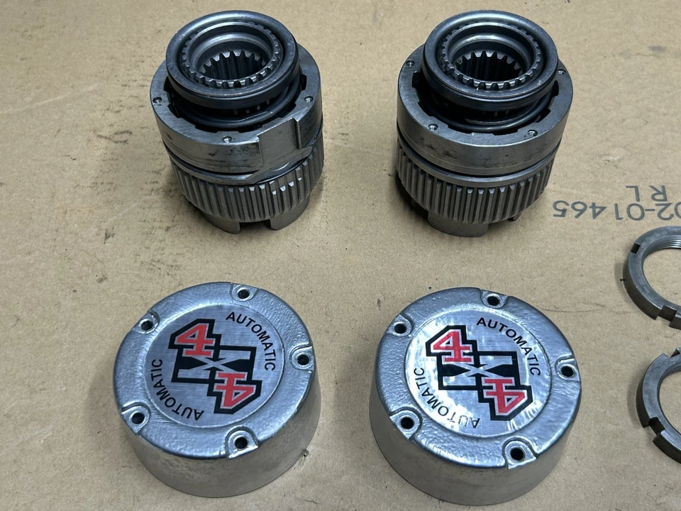 RECONSTRUIDO 80-96 Ford F-150 - Dana 44 IFS - 5 pernos bujes de bloqueo automático 4x4 automático Foto 4 de 4