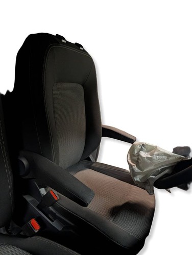 Volkswagen Transporter - Caravelle T7 2025 Vorne links Fahrersitz RAT113241