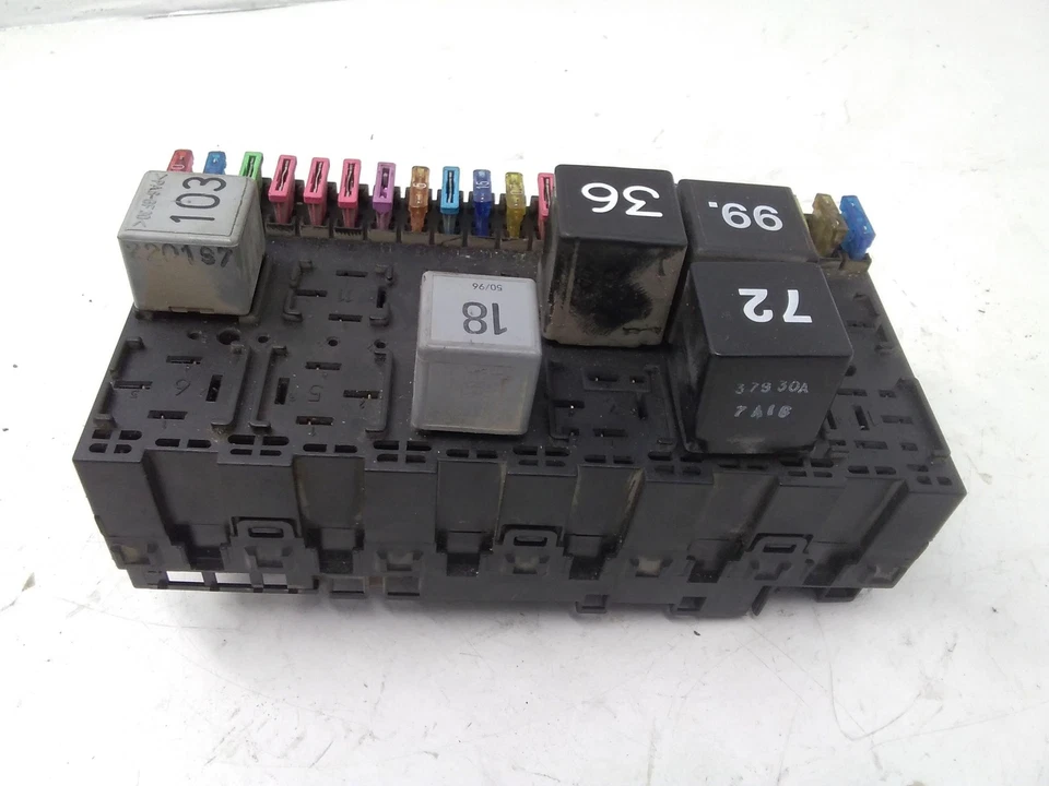 Cassetta fusibili Seat Alhambra 7V8, 7V9 7M0937025D 1.9 Diesel 110kw 27613554 - Immagine 2 di 4