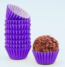 100 Forminhas de Brigadeiro Roxa ? Mini Cupcake Cases / Festa Brasileira