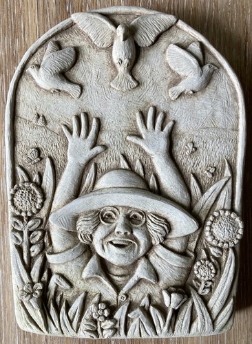 Carruth Studio 2016 Garden Plaque Happy Gardener Birdwatcher