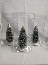 Lemax Sugar N Spice 3 Piezas Espolvoreadas 6" Pino Pueblo de Navidad