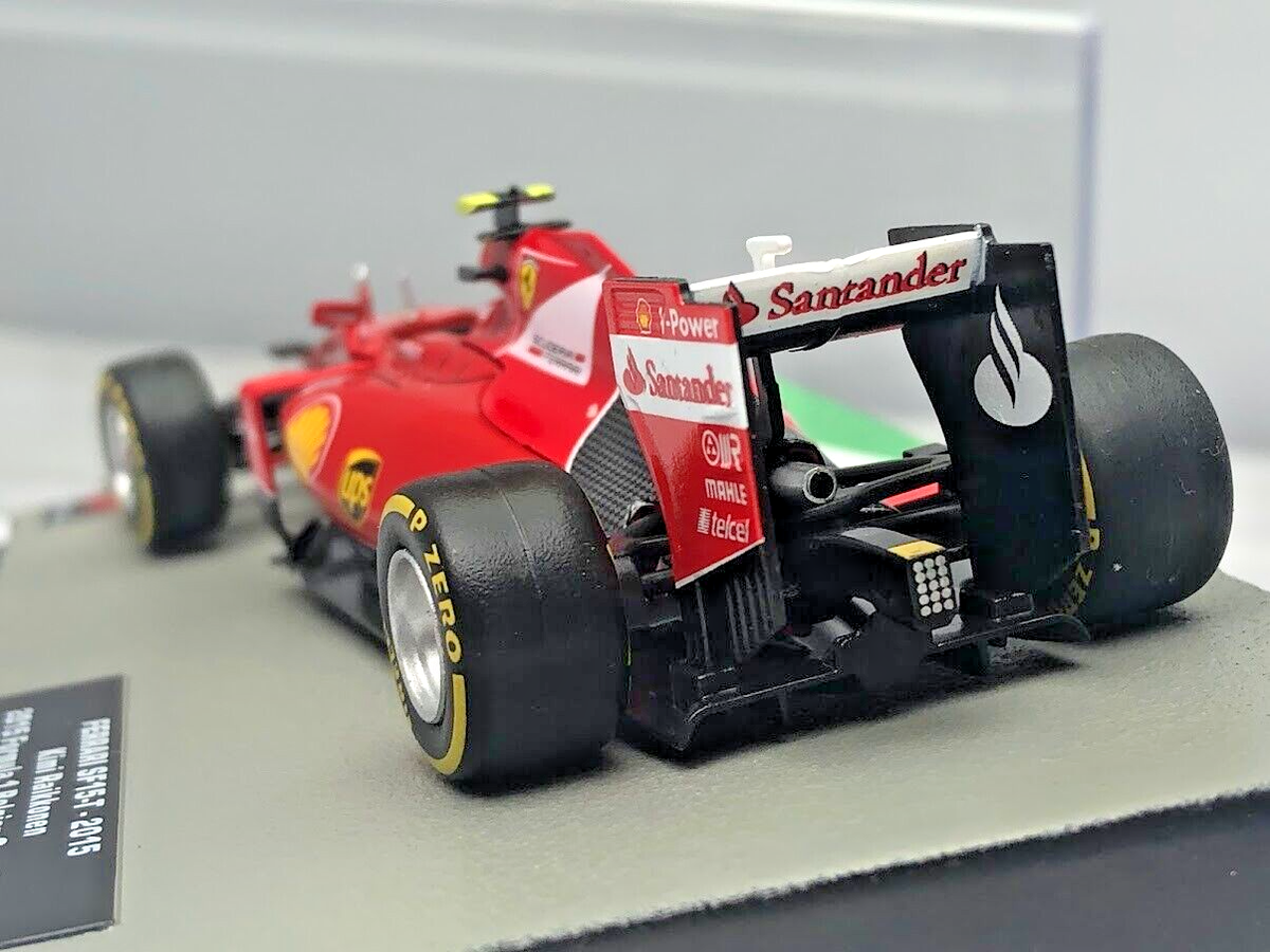 Modèle Réduit Ferrari F1 SF15-T 2015 - Kimi Räikkönen Grand Prix De Belgique N°87 - 1:43 Centauria