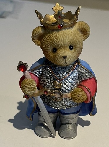 CHERISHED TEDDIES..... KING ARTHUR .... (A)