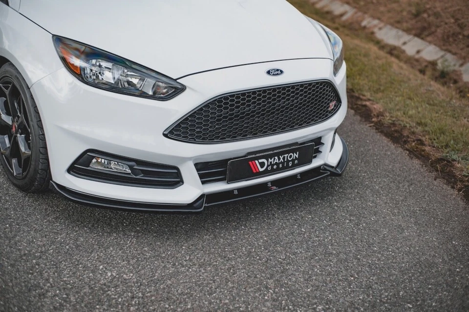 Front Diffuser Splitter V4 Maxton Design Gloss Black for Ford Focus St Mk3 FL - Image 3 of 4