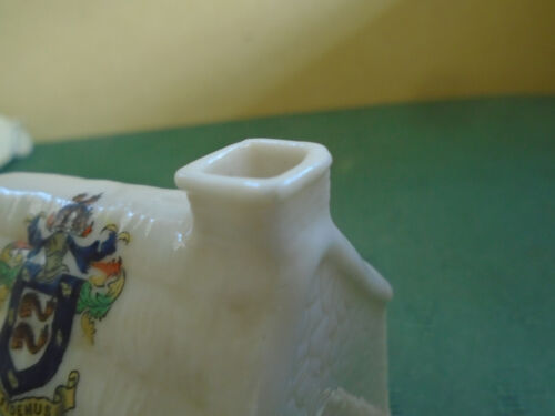 BRIGHTON CREST - MODEL OF YE OLDE TOLL - GATE HOUSE - GRAFTON CRESTED CHINA - Picture 6 of 6