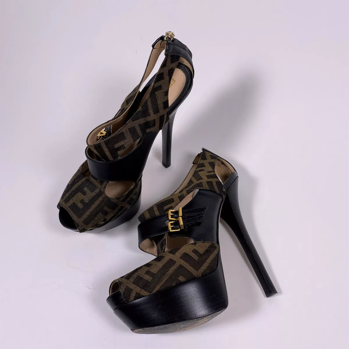 Fendi zucca best sale pumps