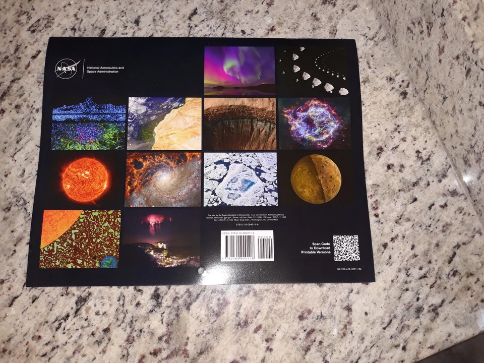 2025 NASA Science Calendar Brand New Paperback Images of the Complex Cosmos Foto 3 de 4