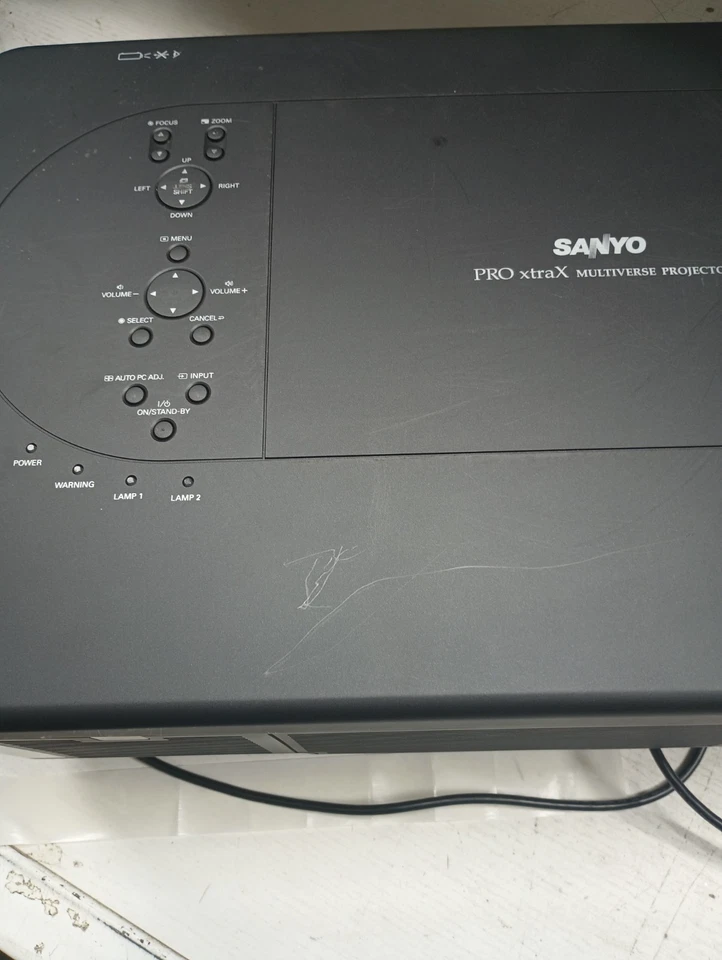 Sanyo PLC-XP45 Large Venue Presentation Projector - PRO xtraX Multiverse -TESTED - Image 2 of 3