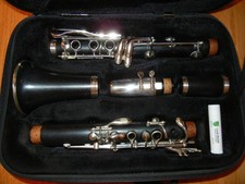 Buffet E11 Clarinet Bb- Serviced with All New Pads plus Vandoren M13 Mouthpiece!