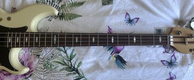Yamaha BB2024X - im Besitz von Nick Fyffe von Jamiroquai & zweimal signiert von Deep Purple