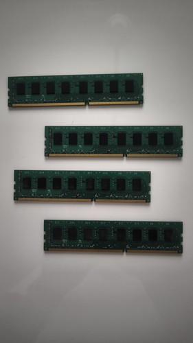 Corsair 16GB (4x 4GB) DDR3 RAM Arbeitsspeicher PC3-14900 4 MODULE