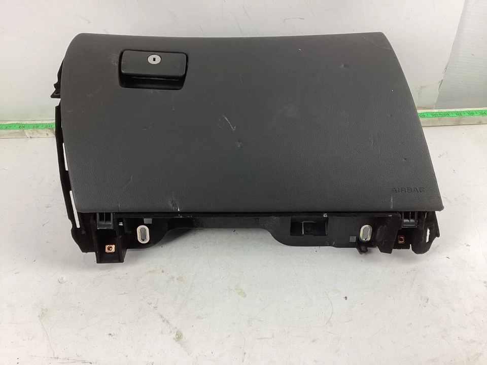 2013-2019 Cadillac ATS Front Dash Glove Box Storage Compartment 22961869 OEM. Foto 4 de 4