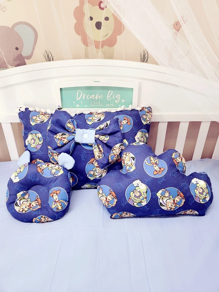 Juego de ropa de cama para cuna para niños Toy story Buzz Light-year diseñado por Yuly Foto 3 de 4