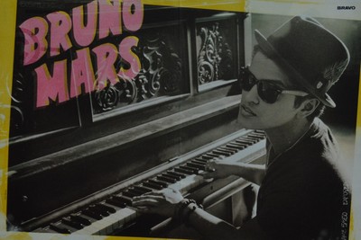 BRUNO MARS - A3 Poster (ca. 42 x 28 cm) - Clippings Fan Sammlung NEU