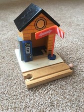 Thomas Friends Wooden Train StatIon Building Used