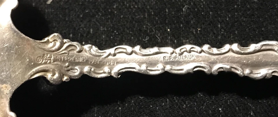 Cubiertos de plata de ley - Whiting Louis XV espárragos tenedor para servir monograma Foto 4 de 4