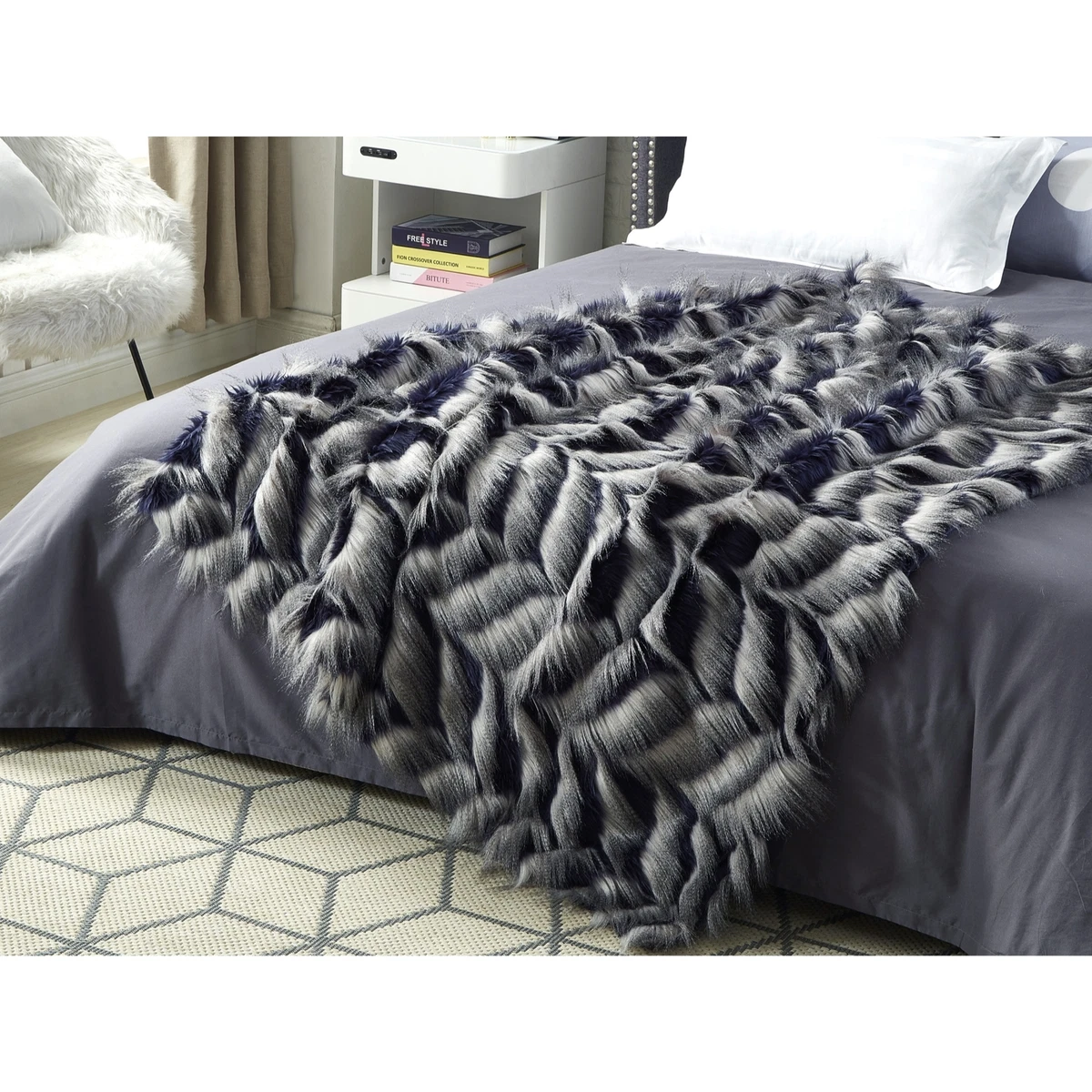 Navy Faux Fur Throw Reverse Micromink Soft Blanket 50