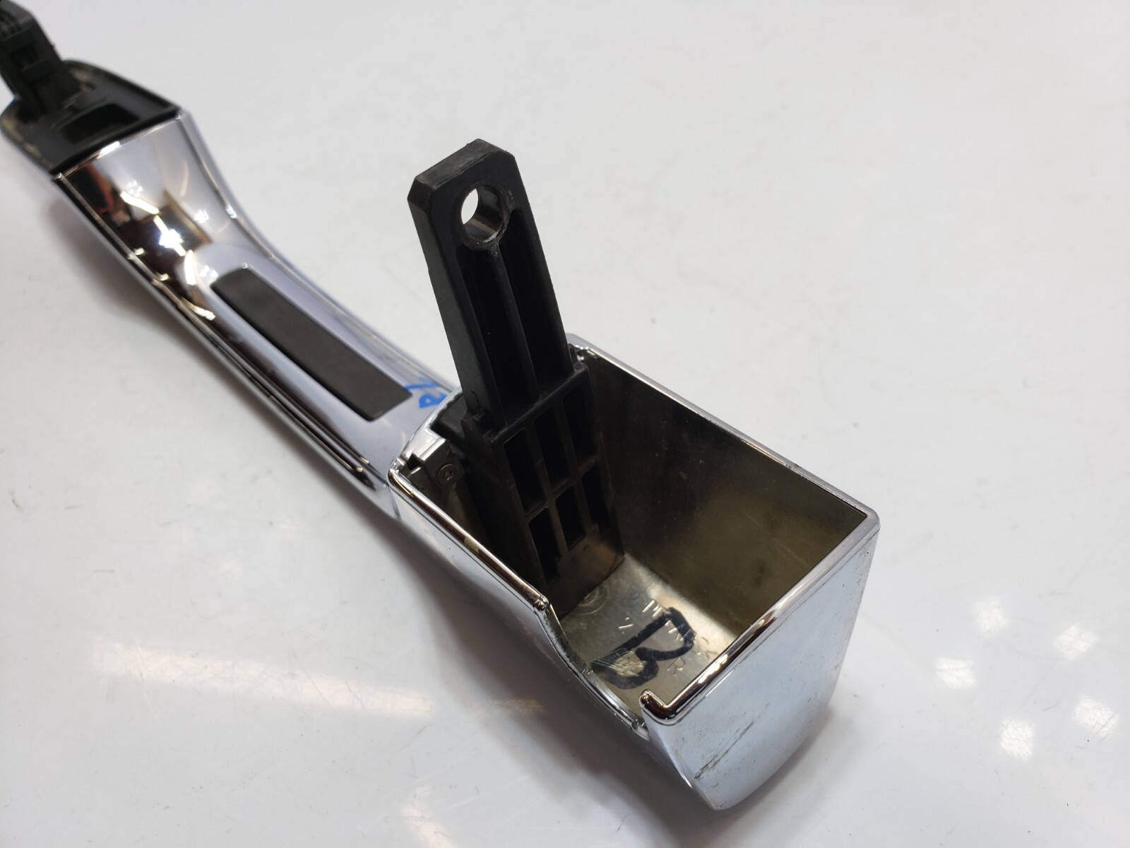 ✅ 2010-2014 OEM Rolls Royce Ghost RR4 Rear Left Driver Exterior Door Handle