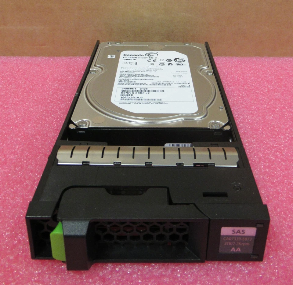 Fujitsu SAS HDD Festplatte 3TB 7,2k SAS 6G LFF ETERNUS DX80 90 S2  CA07339-E073 - Image 3 of 4