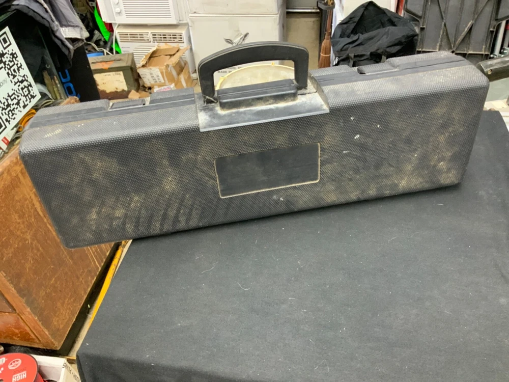 Professional Laser Level with Tripod and Carrying Case V18923
