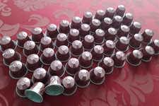 50 Nespresso Kapseln leer rosa Columbia zum Basteln