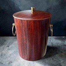 Cubo de hielo vintage chapa madera tono dorado asas de anillo mediados de siglo artículos de bar modernos
