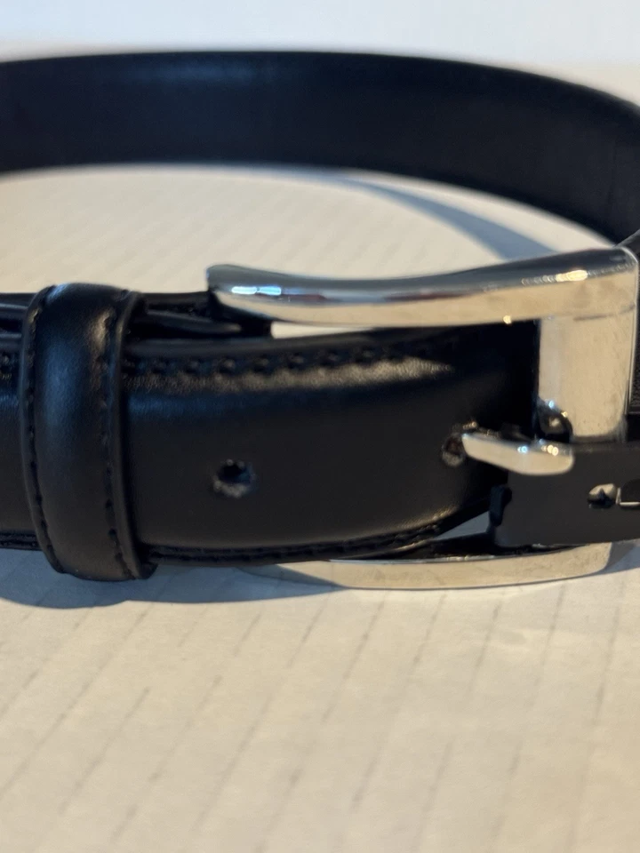 Boy's Black Leather Belt w/ Silver Buckle Size Small New Without Tags - Image 3 of 4