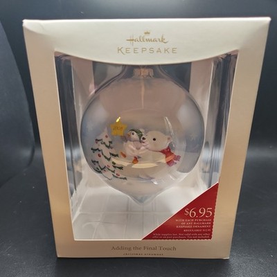 2008 Hallmark Glass Ball Ornament Adding the Final Touch Frosty Friends NIB 2008