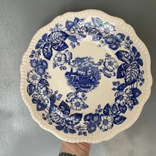 Vintage COPELAND SPODE Old Salem Dinner Plate Scalloped Edge Decorative China