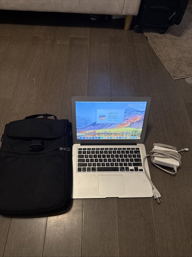Apple MacBook Air A1369 2011 i5-2557M@1.7GHz 4GB RAM 128GB SSD W\AC *READ