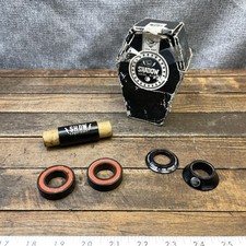 The Shadow Conspiracy BMX Stacked Mid Bottom Bracket 22mm Sealed Bearing 22 Box